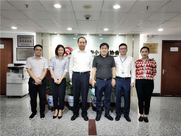 張競強執行會長會見中科鈦領一行來訪1_副本.jpg