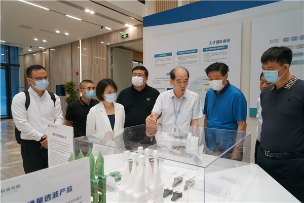 中國中小企業協會會長李子彬一行赴蘇州市走訪調研3_副本.jpg